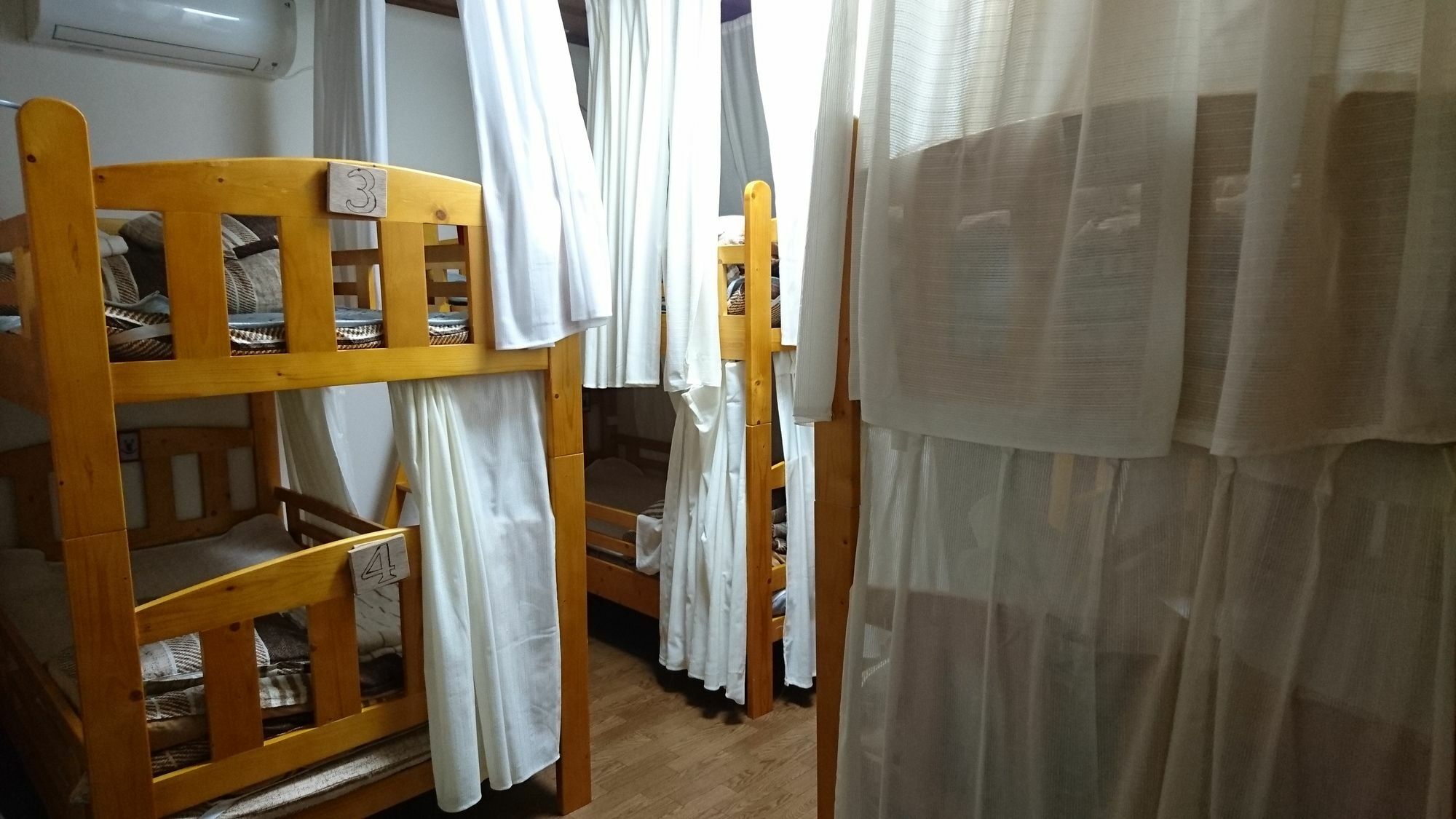 Gomaharu Guesthouse โอซาก้า ภายนอก รูปภาพ