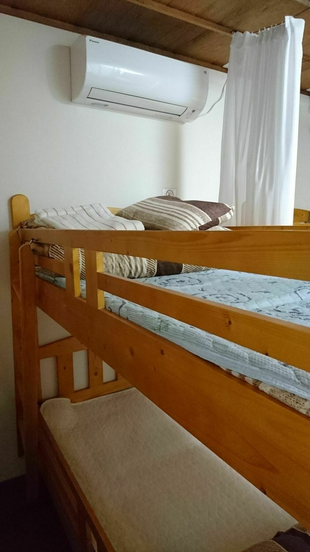 Gomaharu Guesthouse โอซาก้า ภายนอก รูปภาพ