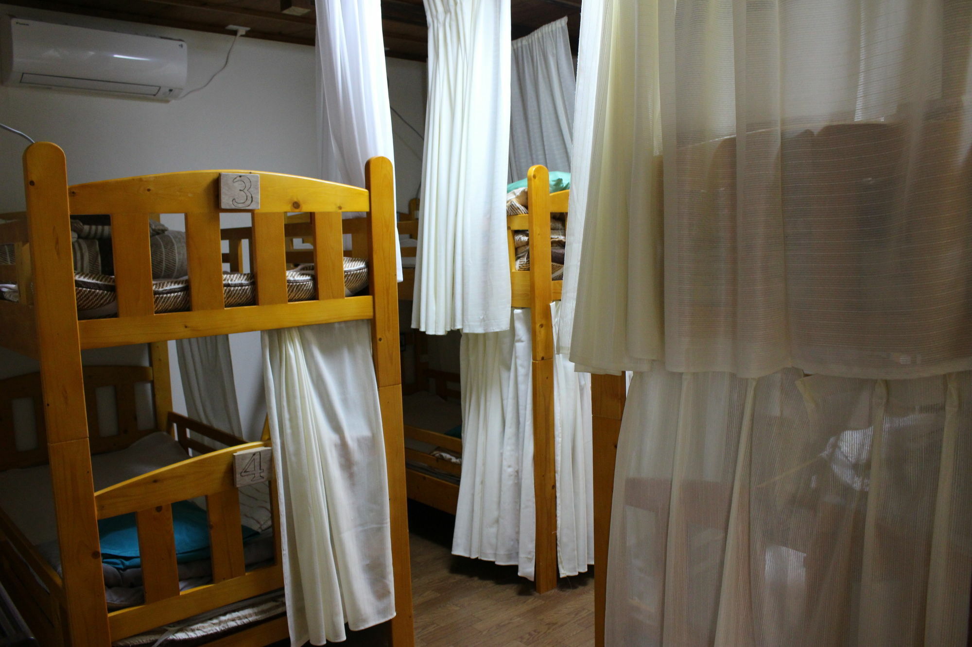 Gomaharu Guesthouse โอซาก้า ภายนอก รูปภาพ