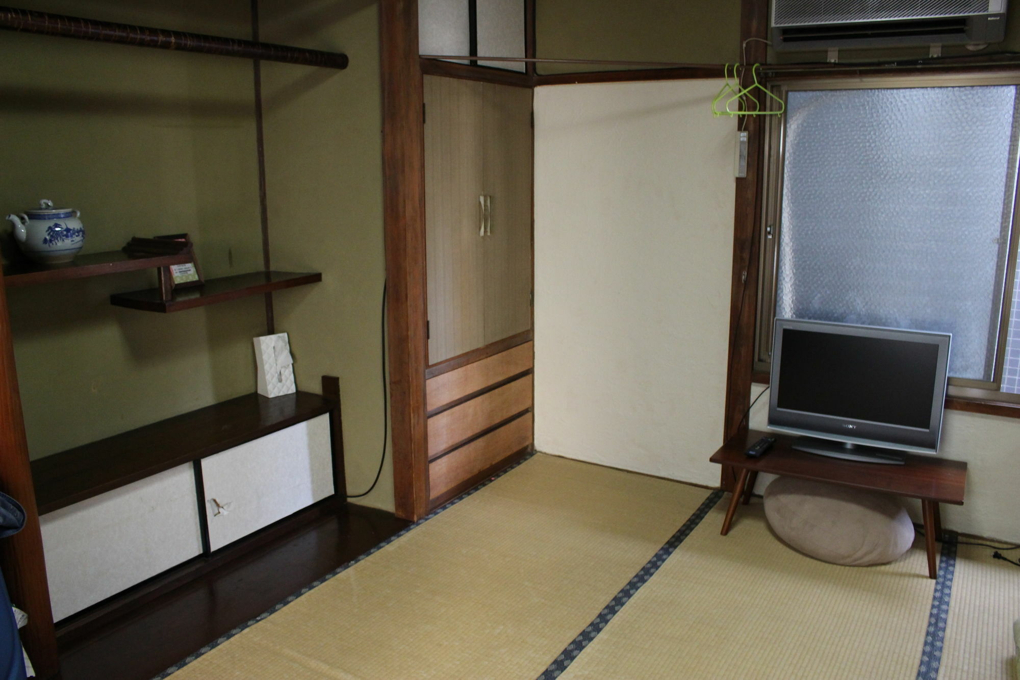 Gomaharu Guesthouse โอซาก้า ภายนอก รูปภาพ